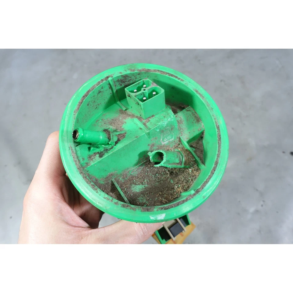 Bomba de combustible verde de fábrica escotilla compacta BMW E36 318ti 95-99 dañada con transmisor OEM Foto 3 de 4