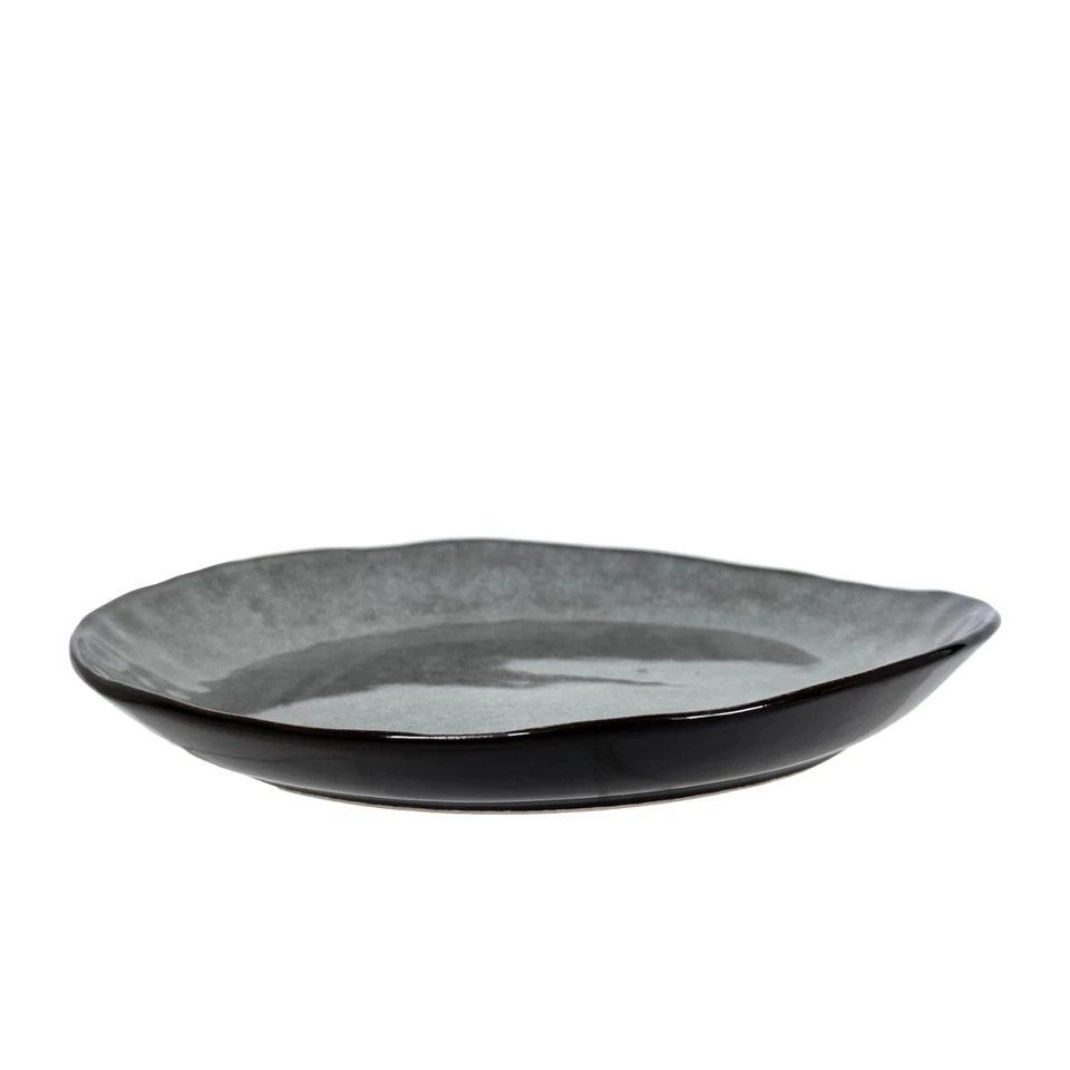 Juego de platos de ensalada de porcelana moteada gris y negro esmaltado asimétrico de 9"/2 modernos Foto 2 de 4