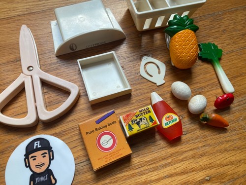 VTG 1987 BEETLAND LIL MINI FRIDGE REFRIGERATOR DESK OFFICE SUPPLY SET TOY RARE - Picture 4 of 12