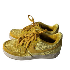 Nike Air Force 1 LV8 GS Shoes Sneakers Mineral Gold Yellow Velvet Size 5Y