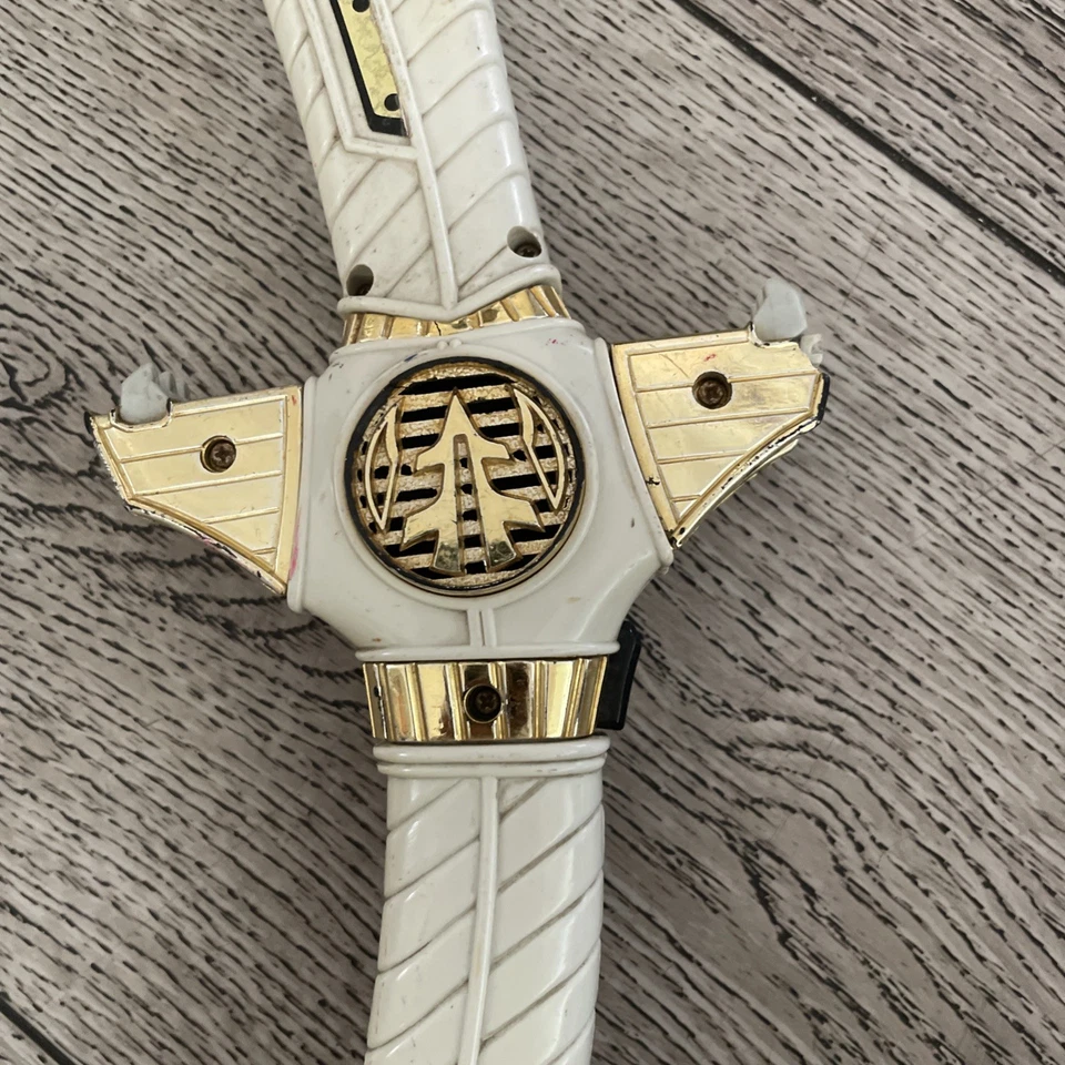 Vintage 1994 Mighty Morphin Power Rangers White Ranger Saba Talking Sword Works - Image 4 of 4