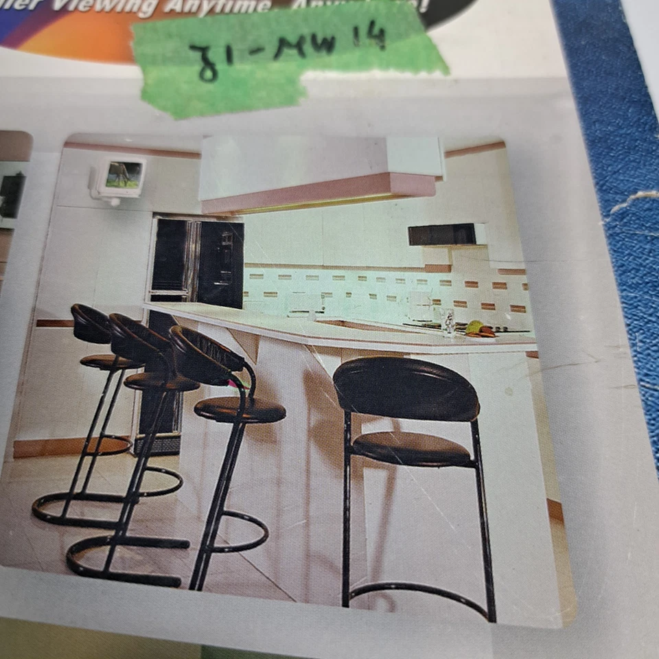 Настенное крепление для телевизора Primetime Tube 19–21 дюйм черное PTW20-B ретро игровое  - Изображение 2 из 4