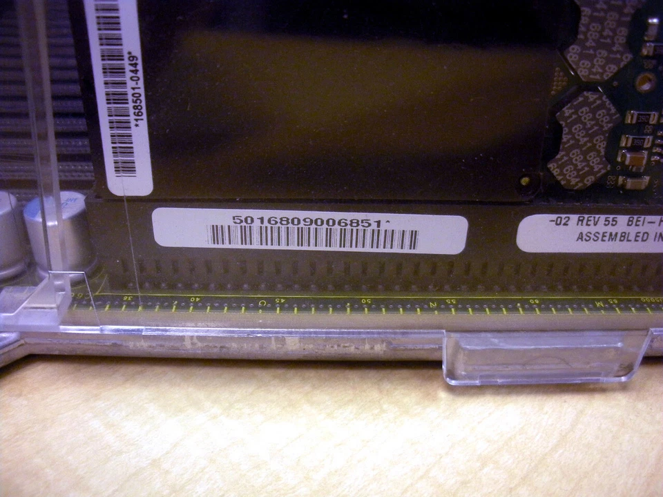 Sun X7268A 501-6809 2x 1.05GHz 8GB CPU/Memory Board V490 - Image 3 of 3