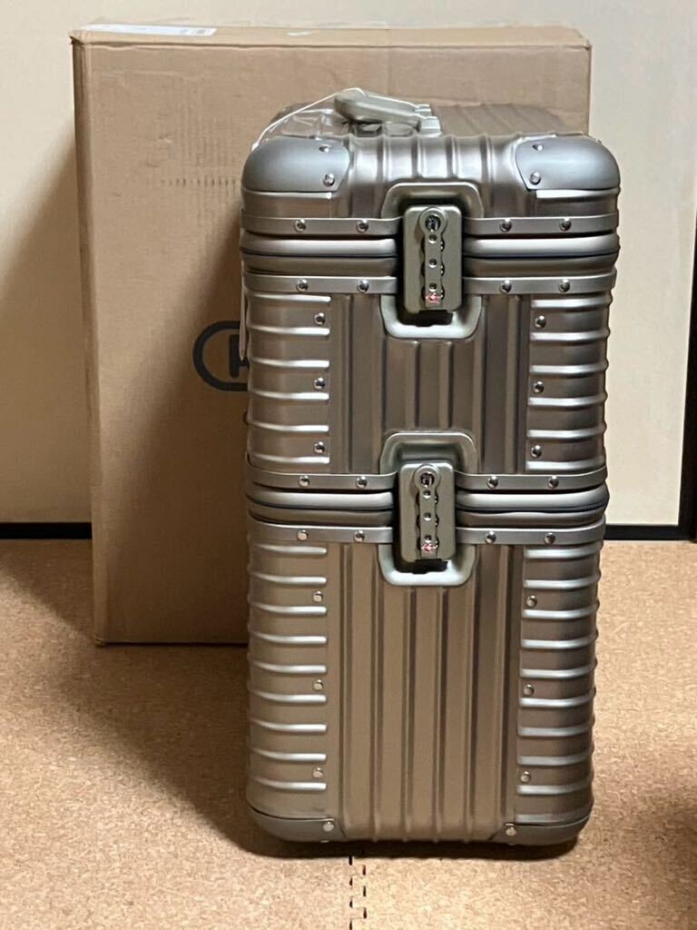 Rimowa Classic Flight Wine Case Aluminum Silver Travel Rimowa Classic Flight Wine Case Aluminum Silver Travel