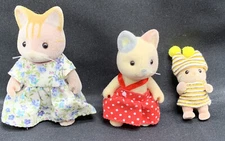 Calico Critters Sylvanian Families Mixed Cat Family Set Of 3 Jointed Arms & Legs