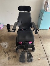 Quantum Q6 Edge 3 Wheelchair POWER Tilt Recline Legrest LIGHT 18" W PICKUP ONLY