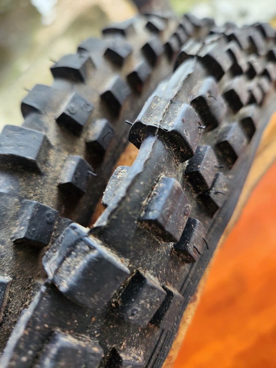 NOS IRC BMX RACER Z-1 20×2.125 OLD BMX IRC Racer Hard Track Tires Yellow 20x2.125 Old School BMX