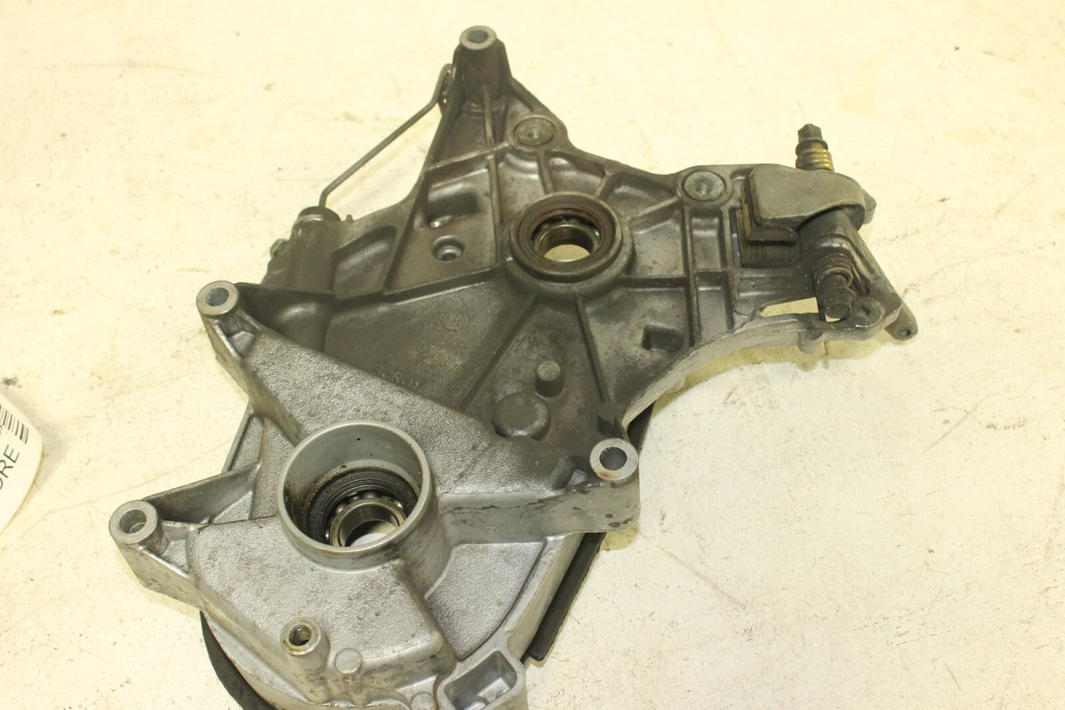 2000 Yamaha SXR 600 SX600R Triple Snowmobile Chain Case 89J-17682