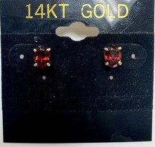 14k Yellow Gold Oval Garnet Stud Earrings