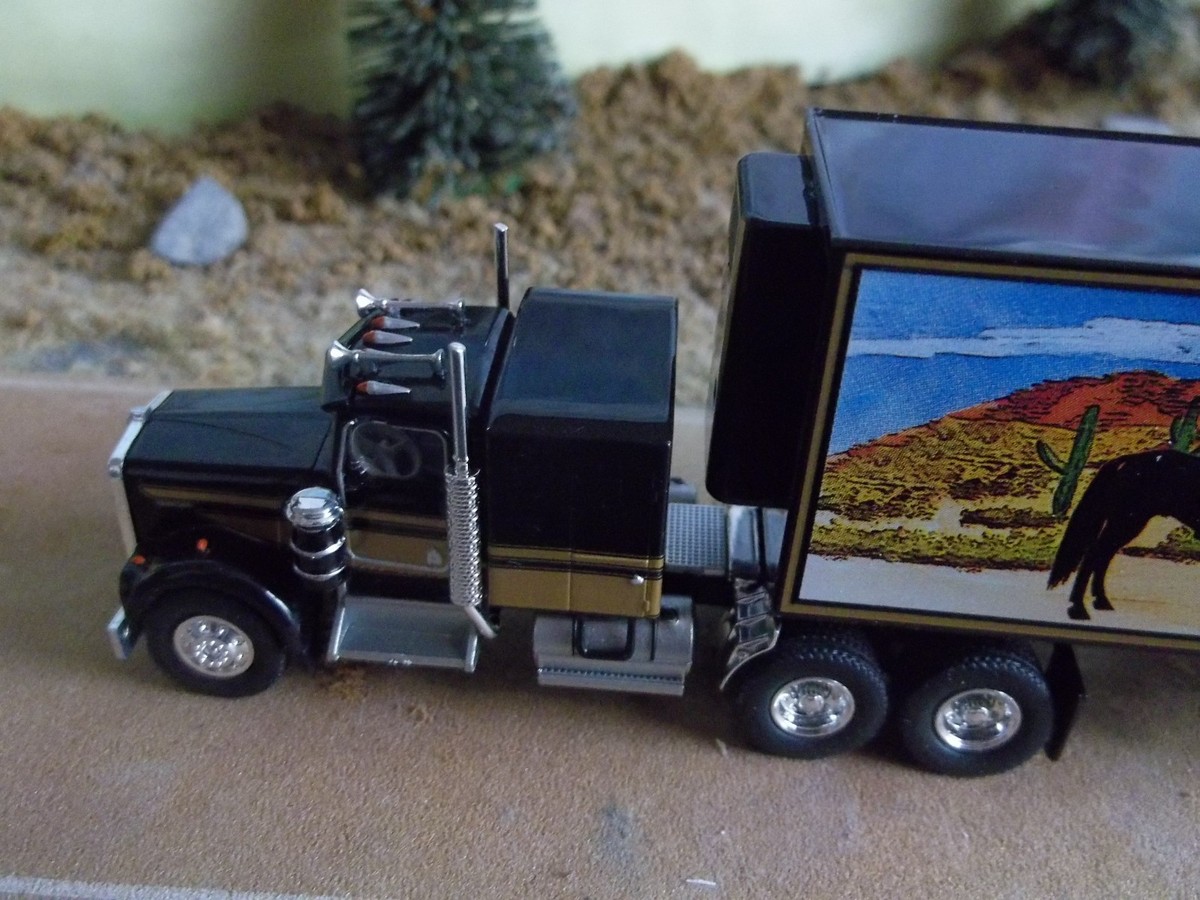 Brekina 86255 - Smokey & The Bandit Snowman's Truck - Kenworth