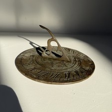 Vintage Garten Sonnenuhr Messing verwittert