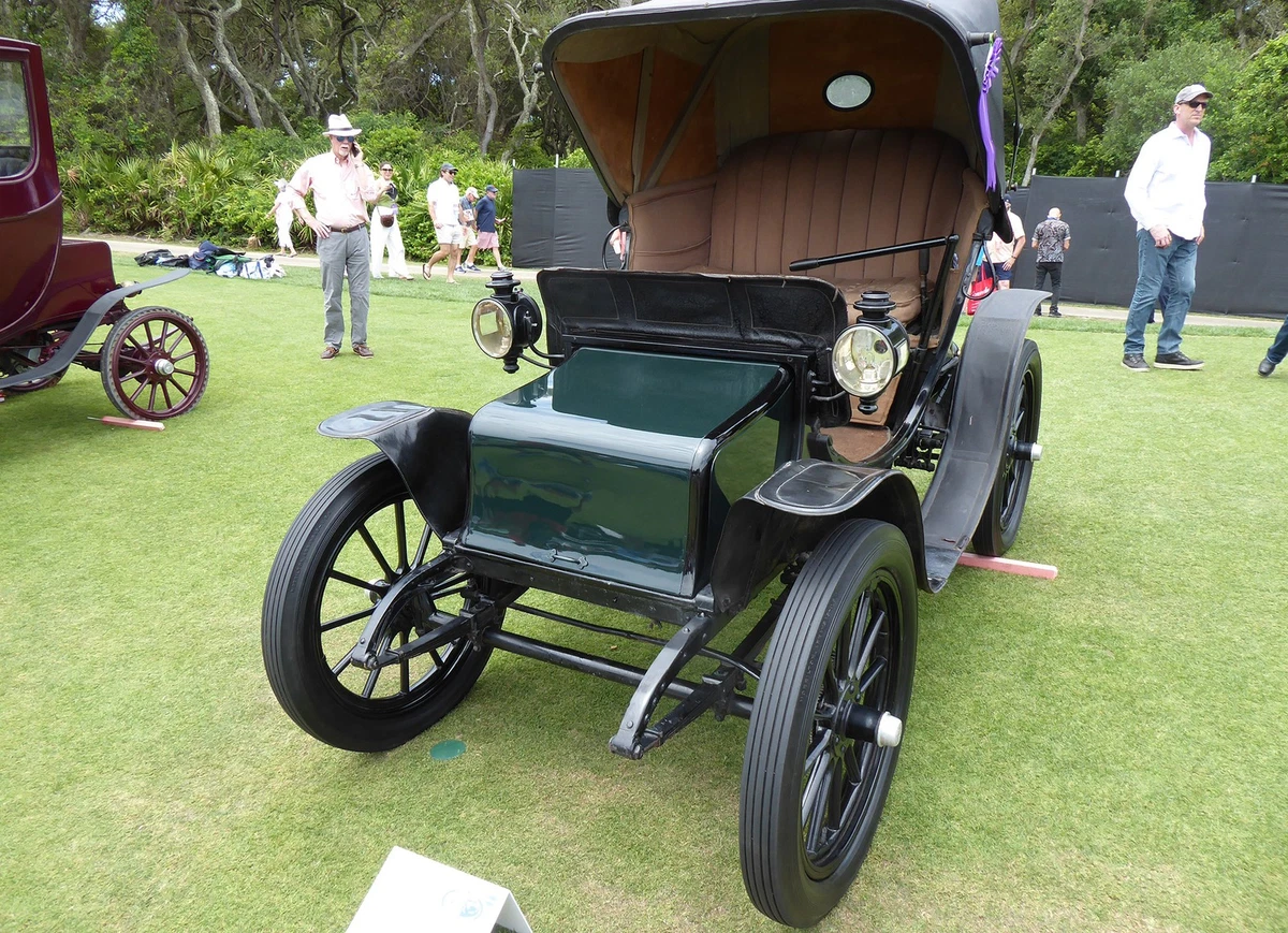 Wayne Carini’s 1909 Baker Victoria Roadster. (Jim Motavalli photo)