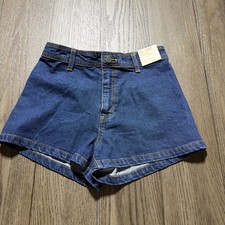 Universal Thread two sizes Women s Denim Shorts New With Tags