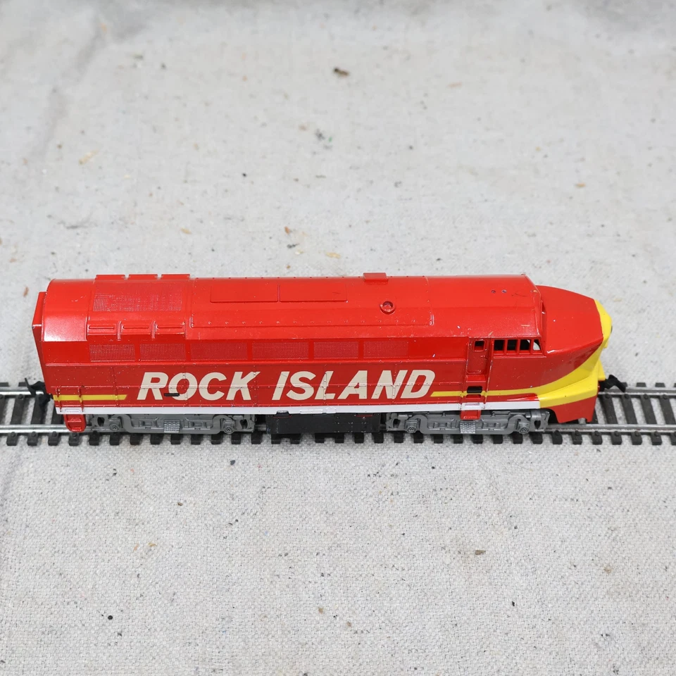 HO Scale Baldwin RF-16 Rock Island Diesel Locomotive Model Train Tested - Image 3 of 4