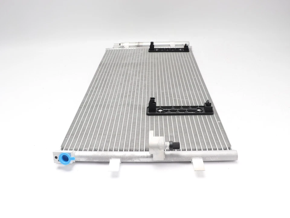 Aluminum AC Condenser #3868 For 2009-2016 Audi A4 A6 A5 A7 Quattro Q5 S4 S5 S6 Foto 4 de 4