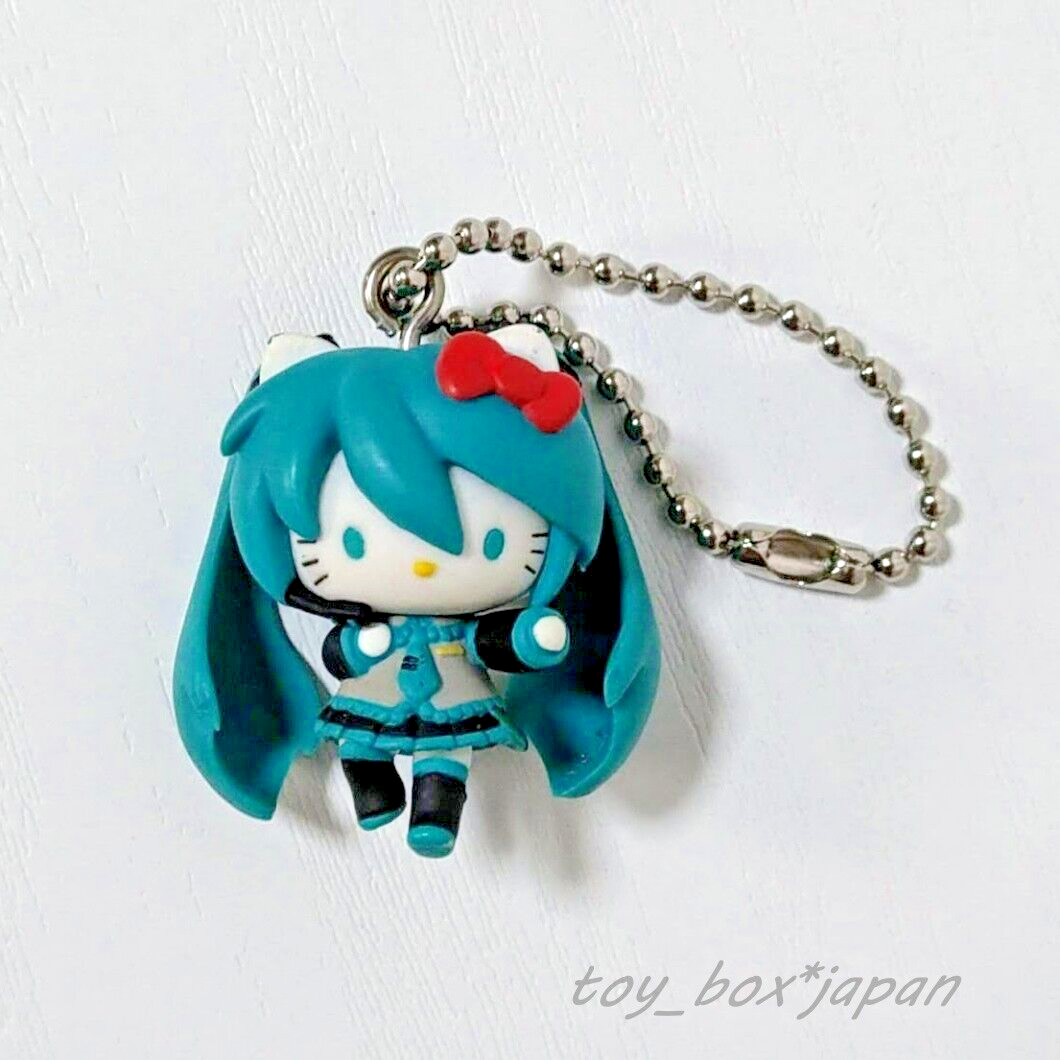 Hatsune Miku Hello Kitty Keychain Mini Figure Mascot Type B