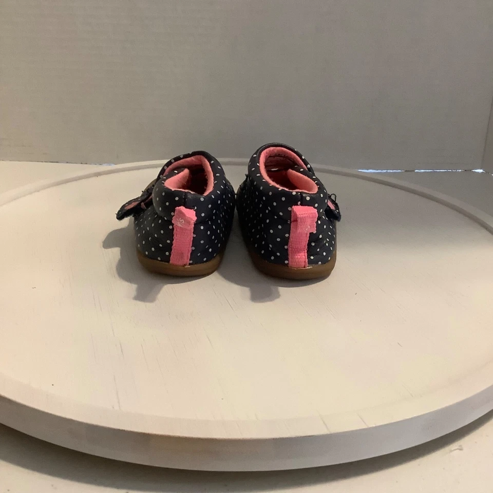 Zapato Carter's ABBY Every Step Mezcla Cuero Rastreo Infantil Bebé Niña 3 Lunares Foto 3 de 4