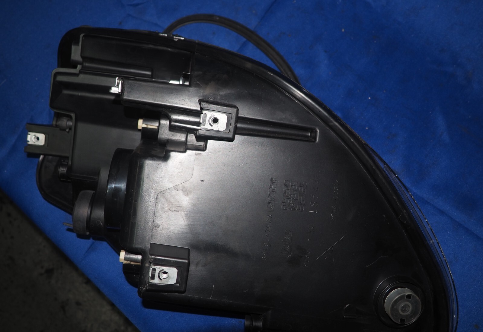 DEFECTIVE 2007-2009 Ferrari 599 GTB Passenger Side Xenon Headlight OEM 67760251