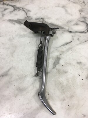 01 Yamaha XVS 1100 XVS1100 V-Star side kick stand mount and spring