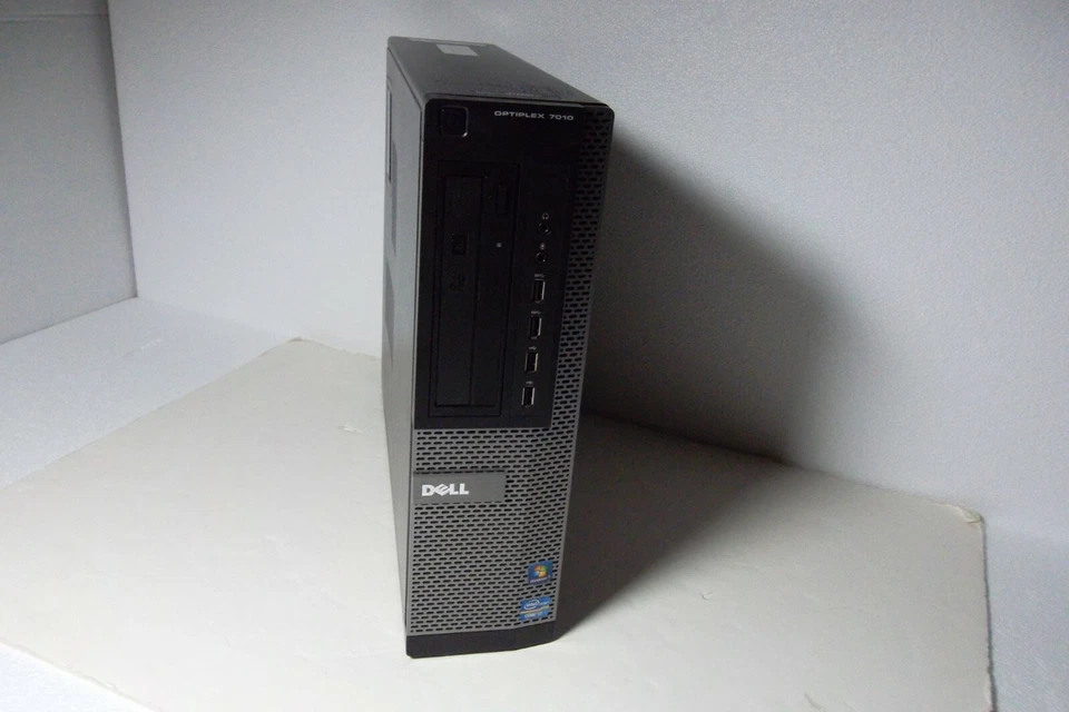 Dell Optiplex 7010 Intel Core i7 3.40GHz 320GB 8GB Wireless w/Dual 19" Monitor - Image 3 of 4