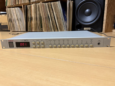 Akai ME80P MIDI Programmable Patch Bay 8 In 10 Out Memory Battery Replaced Holde