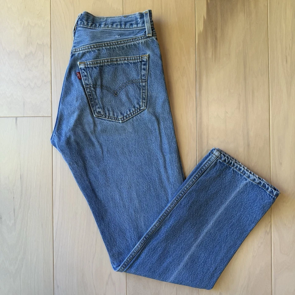 Vintage Levis 501 Jeans 29 Blue Faded Straight Leg Denim Workwear Non Selvedge - Image 2 of 4