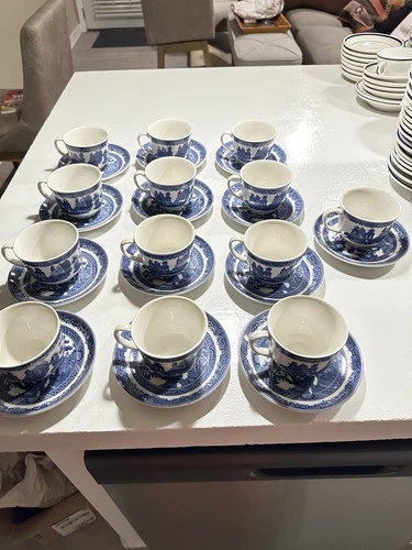 10 Sets of Johnson Brothers Vintage Blue Willow Cup and Saucer  England 