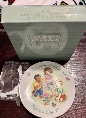Avon Mothers Day Plate 1991 Love Makes All Things Grow/box, Unused, Been Stored