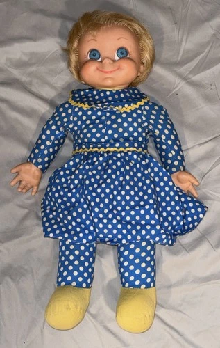 Vintage Mattel 1967 Mrs. Beasley Doll Family Affair Pull String Original Clothes