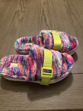 UGG WHITE FLUFFITA PIXELATE FLUFF PLATFORM SANDALS, WOMEN US 8/ EUR 39