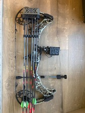 Matthew's Archery V3 27 Right-Handed Bow - includes IQ range finder site