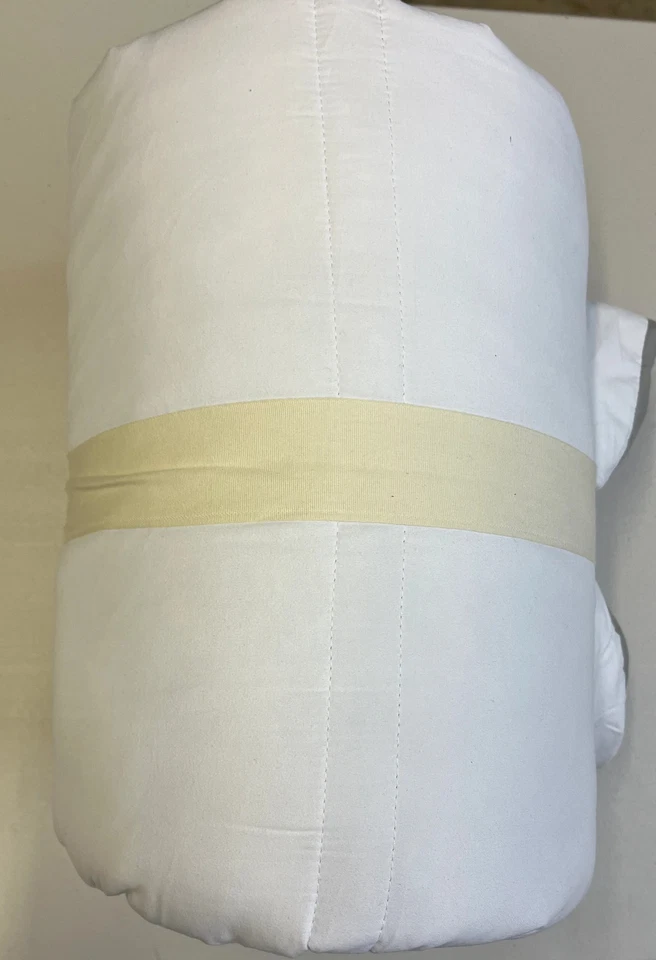 Room Essentials Full/Queen Lofty Microfiber Comforter, New - Image 4 of 4