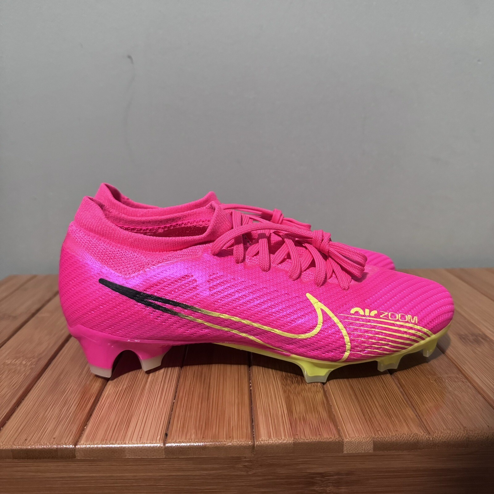 Nike Zoom Mercurial Vapor 15 Pro FG Pink Soccer Cleats Mens Size 5