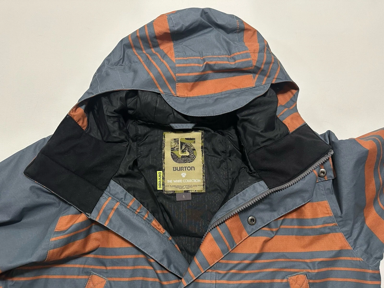 burton the white collection dryride dhaka jacket