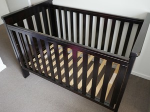 boori pioneer cot