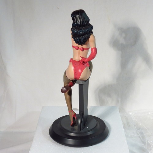 Estatua de 14" de la chica de nuestros sueños BETTIE PAGE edición limitada #'d Dark Horse Dave Stevens - Imagen 10 de 12
