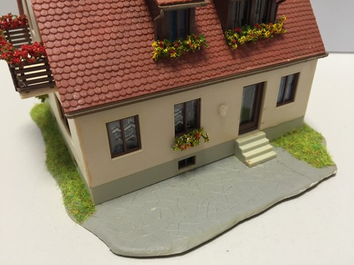 Kibri B-8180 H0 casa unifamiliare, casa pronta incollata e rifinita, 1:87, RARA - Foto 5 di 8