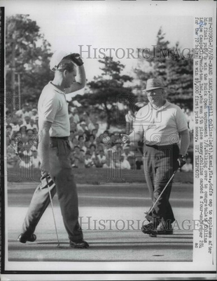 #ad 1962 Press Photo Bill Collins Joe Campbell at Buick Open golf Grand Blanc MI $24.99