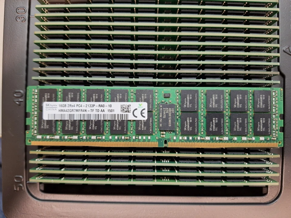 Hynix 16GB 2Rx4 PC4-2133P Registered Memory - Image 1 of 1
