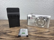Nikon Coolpix S3500 20.1 Mega Pixels 7x Zoom Compact Digital Camera W/ Battery