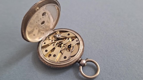 Antique c.1870 Baume Genève 935 Silver Full Hunter Case Swiss Pocket Watch & Key - 第 1 支影片,共 1 支