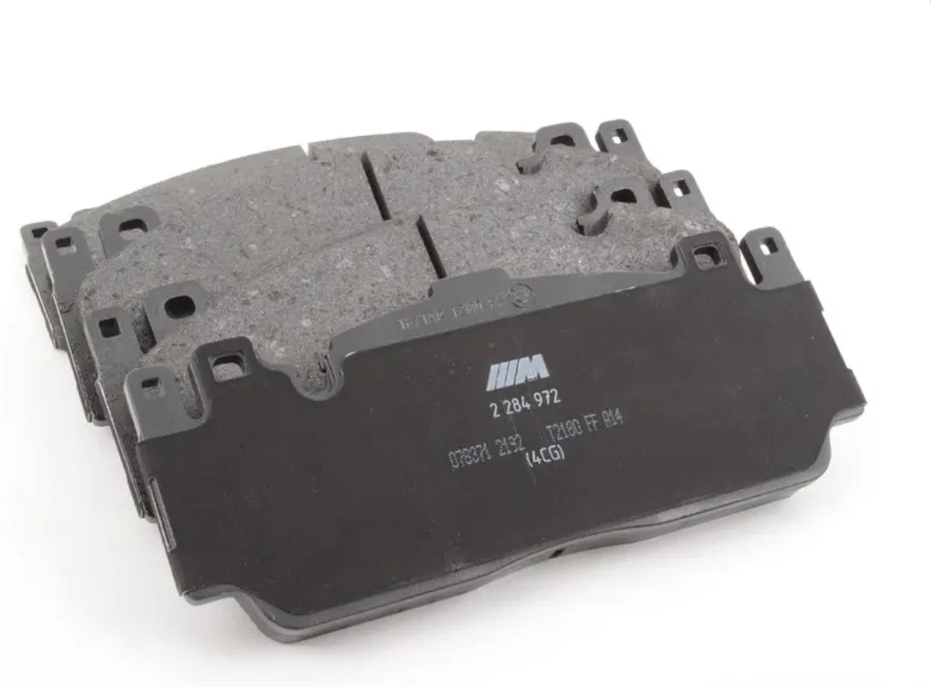 NEW BMW 3 F30, F80 FRONT BRAKE PADS SET 2284970 34112284970 15-19  