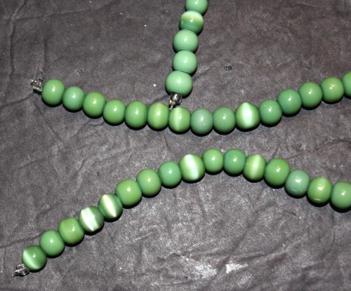 VINTAGE, three (3) x DARICE "12-inch, CATS EYE 8mm, Green Beads, New with Tag - Picture 4 of 4