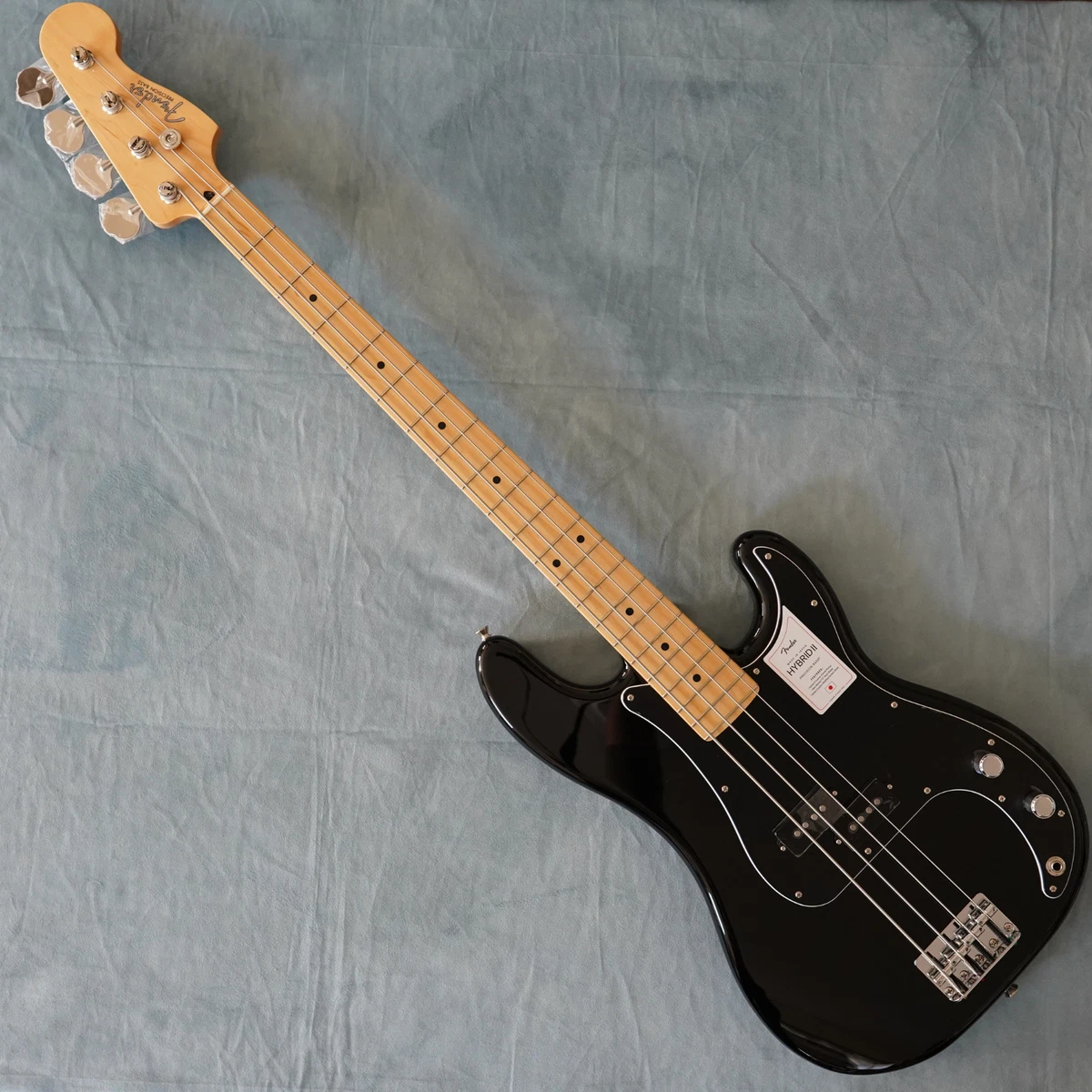 Fender precision bass cheap black maple neck