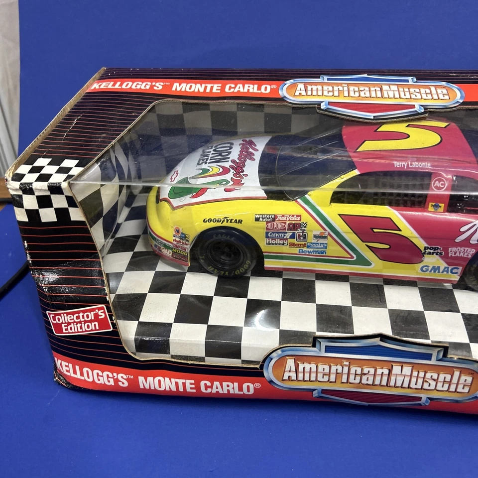 1995 Ertl NASCAR Terry Labonte #5 Kellogg's Chevy Monte Carlo carro fundido 1:18 - Imagem 2 de 4