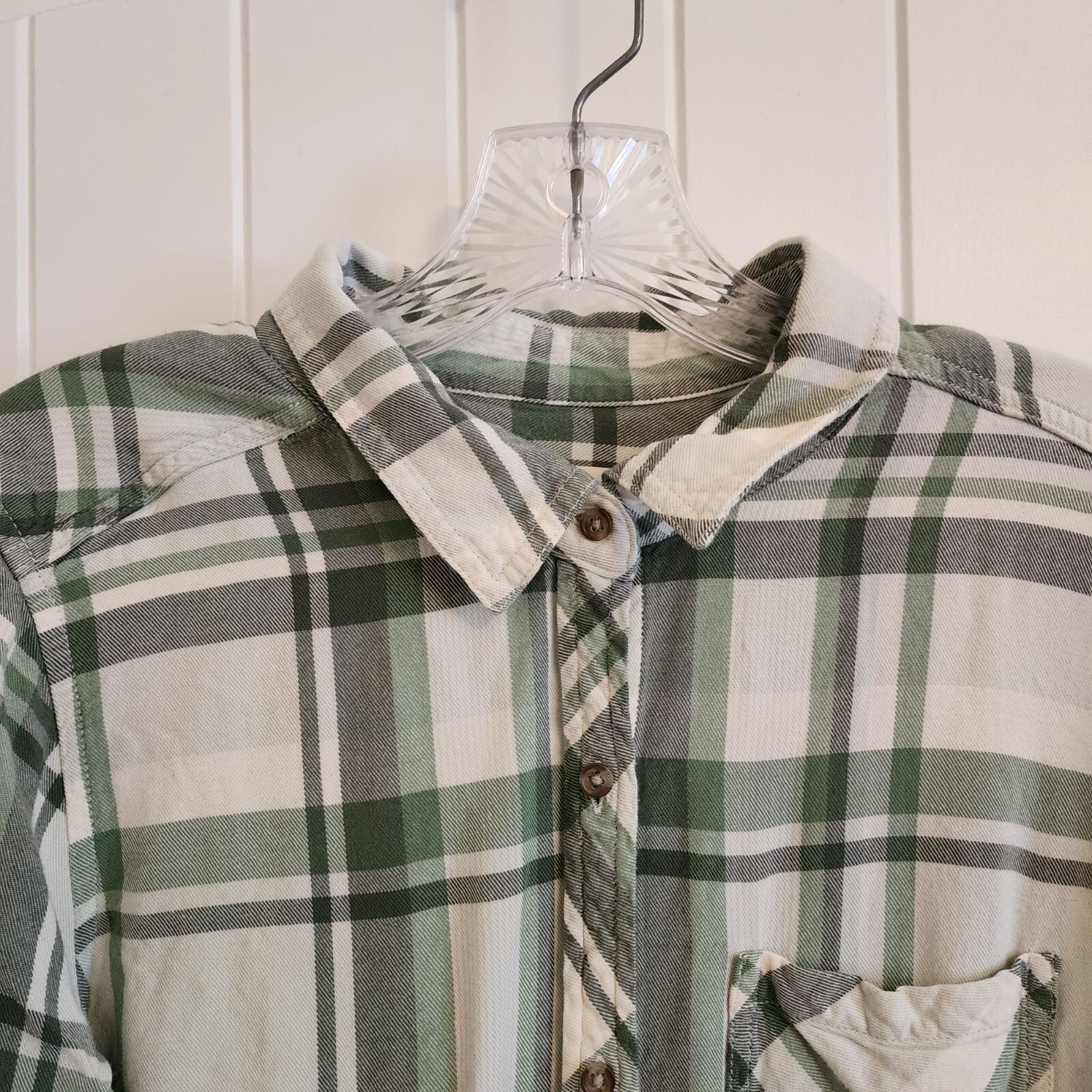 Universal Thread Button Down Plaid Shirt Green Si… - image 8