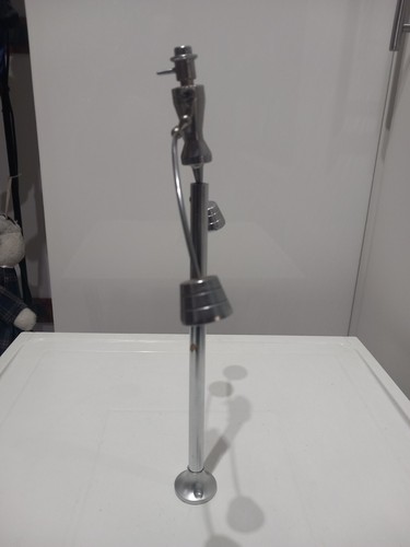 PINOCCHIO EQUILIBRISTA IN METTALLO - Foto 3 di 4