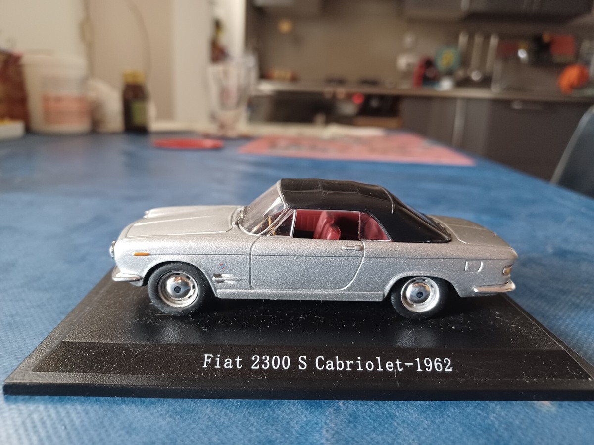 Magnifique Modèle FIAT 2300 S Cabriolet 1962 En Blanc - Échelle 1/43 Par STARLINE
