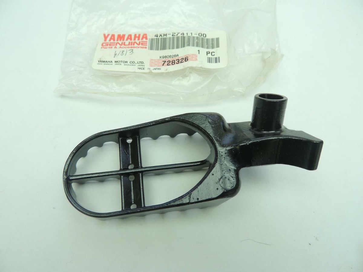 Dトラッカー250 4XM-27411-00 NOS Yamaha Footrest WR400FK YZ125 YZ250 YZ400 W14171