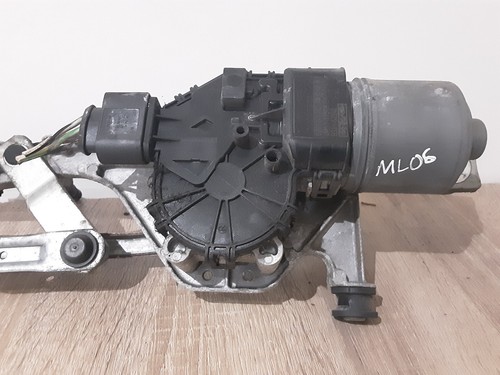 FORD FOCUS SPORT 5DR MK2 HATCH WIPER MOTOR AND MECHANISM 4M51-17504-BC - Picture 2 of 3